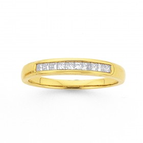 9ct-Princess-Cut-Diamond-Ring on sale