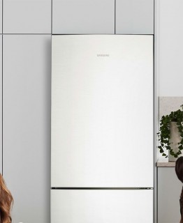 Samsung-458L-Bottom-Mount-Fridge-Freezer on sale