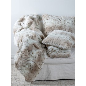 Chester-Faux-Fur-Blankets on sale