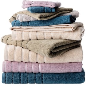 Design-Republique-Poppy-Dobby-Bath-Towel on sale