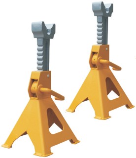 Stanfred-Ratchet-Axle-Stands-3000kg on sale