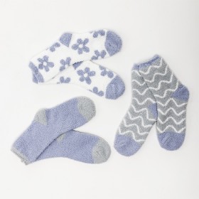 bbb-Sleep-Classic-3-Pack-Waves-Flowers-Bed-Socks on sale