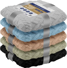 Embossed-Fleece-Blanket-125x150cm on sale